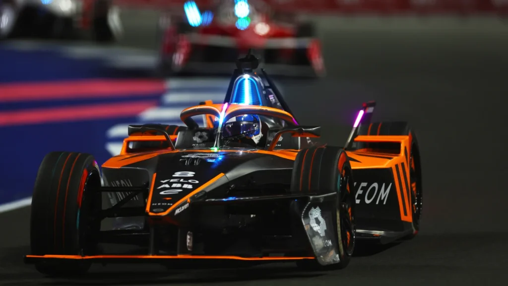 Taylor Barnard, Neom McLaren