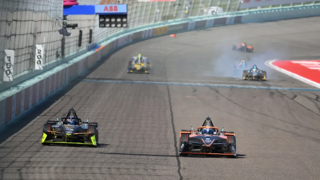Sam Bird of Great Britain driving the (8) NEOM McLaren Formula E Team Nissan e-4ORCE 05 Dan Ticktum of Great Britain driving the (33) CUPRA KIRO Porsche 99X Electric WCG3 during Shakedown & Practice ahead of the Miami E-Prix, Round 5 of the 2025 FIA Formula E World Championship at Homestead-Miami Speedway on April 11, 2025 in Homestead, Florida. (Photo by Simon Galloway/LAT Images for Formula E)