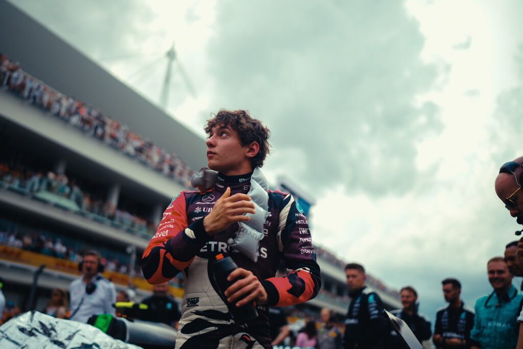 Lewis Hamilton praises Mercedes F1 and Kimi Antonelli