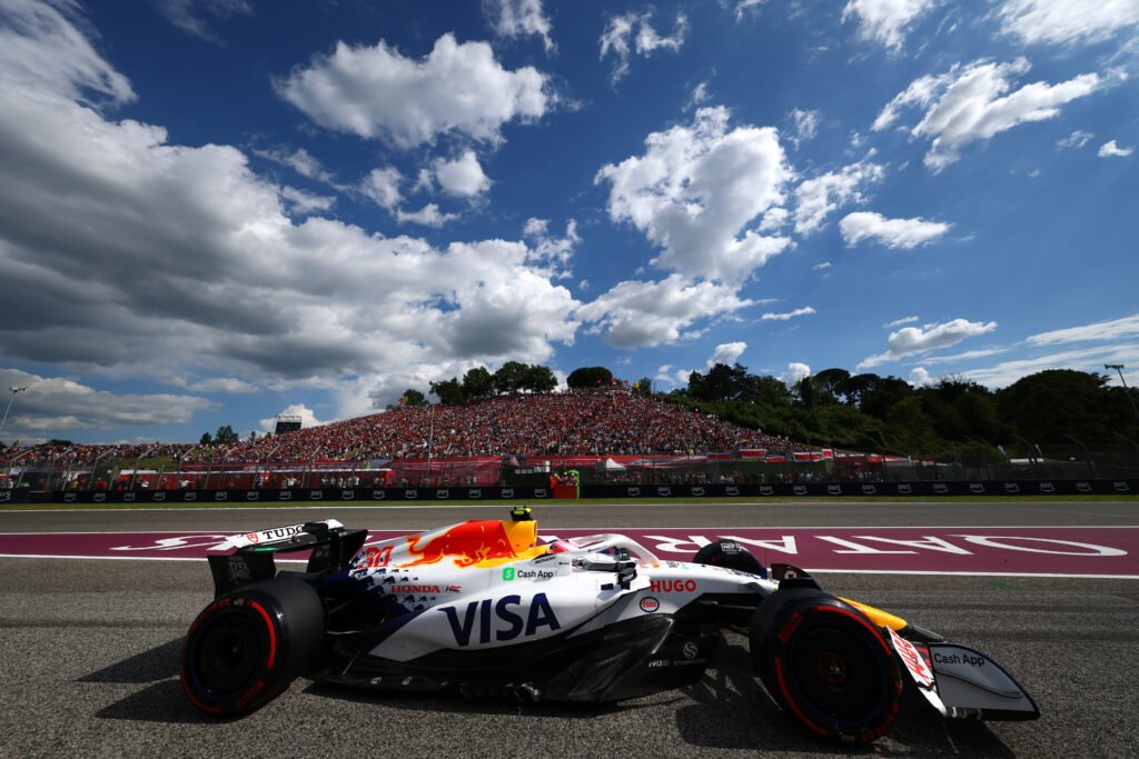 Liam Lawson driving in qualifying at Imola GP