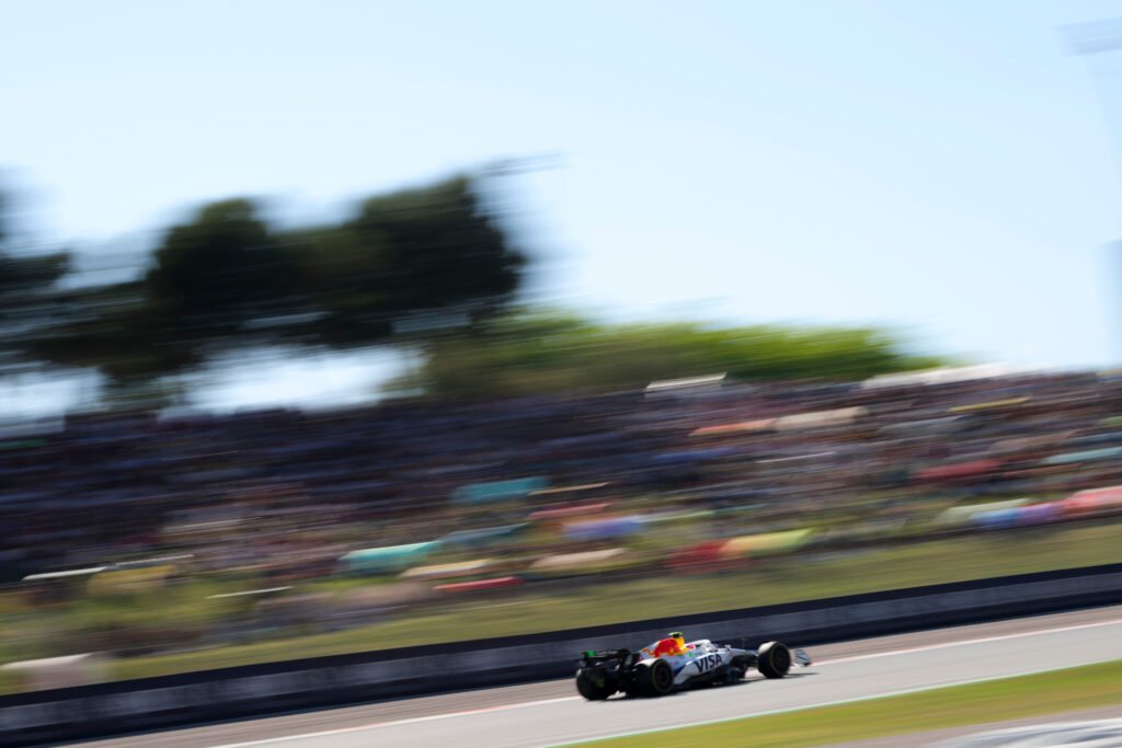 BARCELONA, SPAIN - MAY 30: Liam Lawson of New Zealand driving the (30) Visa Cash App Racing Bulls VCARB 02 on track during practice ahead of the F1 Grand Prix of Spain at Circuit de Barcelona-Catalunya on May 30, 2025 in Barcelona, Spain | Spanish GP (Photo by Rudy Carezzevoli/Getty Images) // Getty Images / Red Bull Content Pool