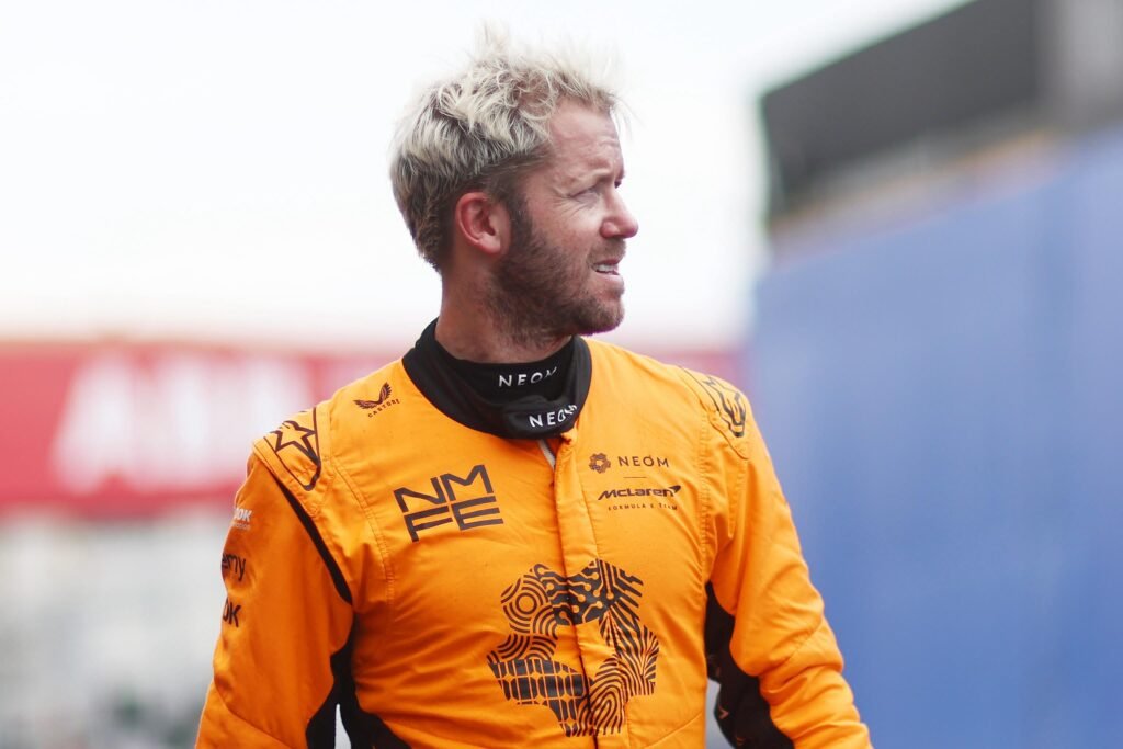 Exclusive: Sam Bird on his challenges during FE season 11 [Photo Credit: McLaren Racing]