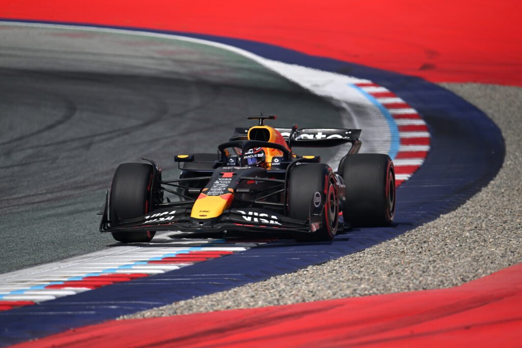 Verstappen crashes out of the Austrian GP 2025