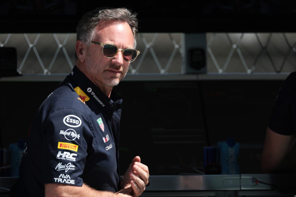 BARCELONA, SPAIN - MAY 31: Christian Horner, Team Principal of Oracle Red Bull Racing looks on from the pit wall during qualifying ahead of the F1 Grand Prix of Spain at Circuit de Barcelona-Catalunya on May 31, 2025 in Barcelona, Spain. (Photo by Mark Thompson/Getty Images) // Getty Images / Red Bull Content Pool // SI202505310417 // Usage for editorial use only //